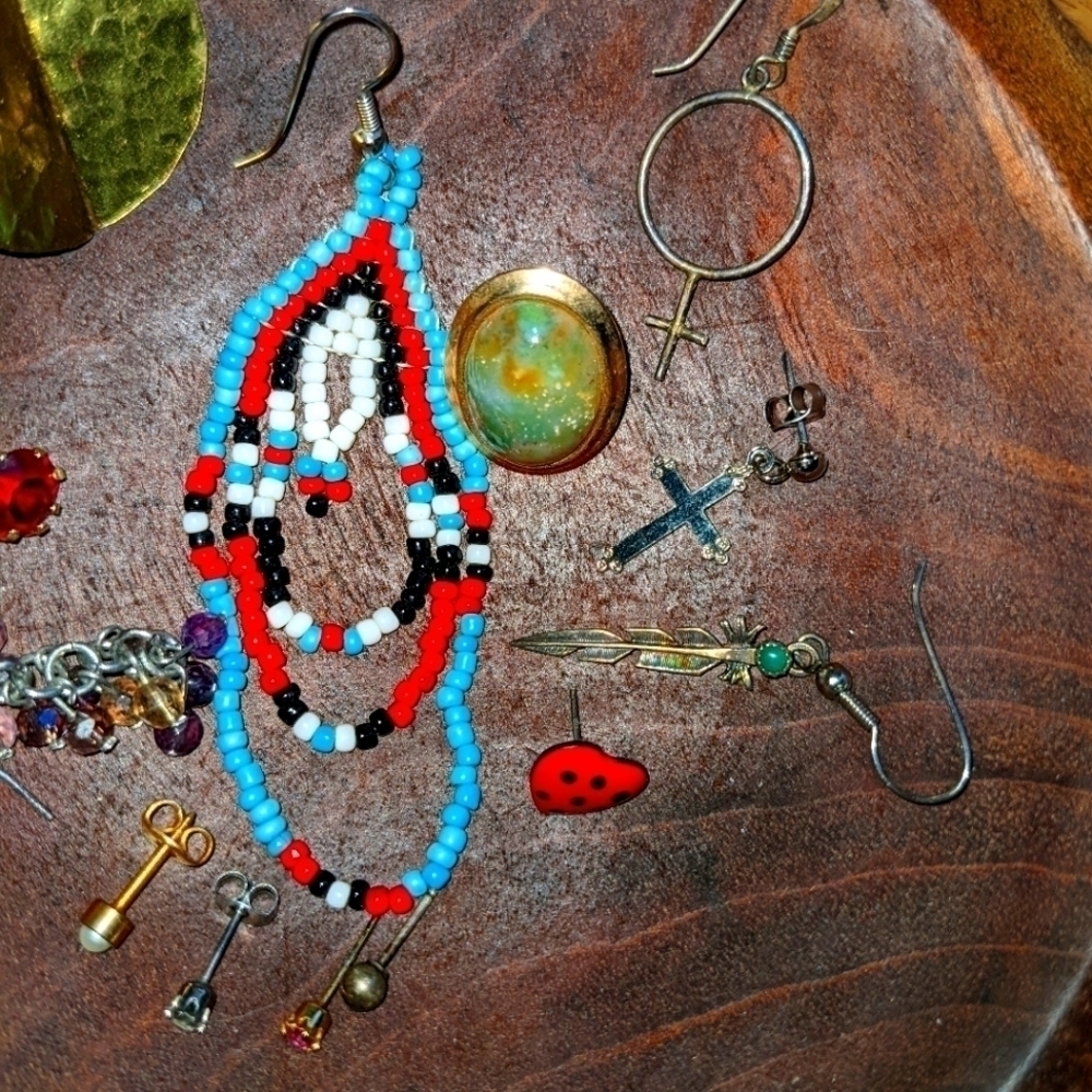 Lot of Single Earrings of All Kinds